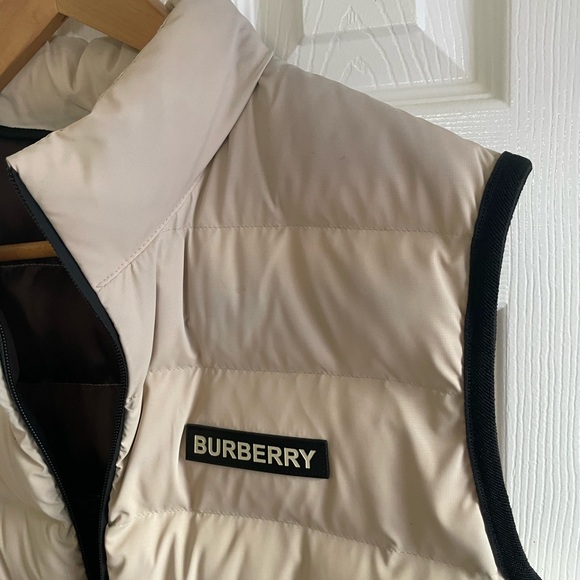 Burberry Vest (Large) - Picture 6 of 12